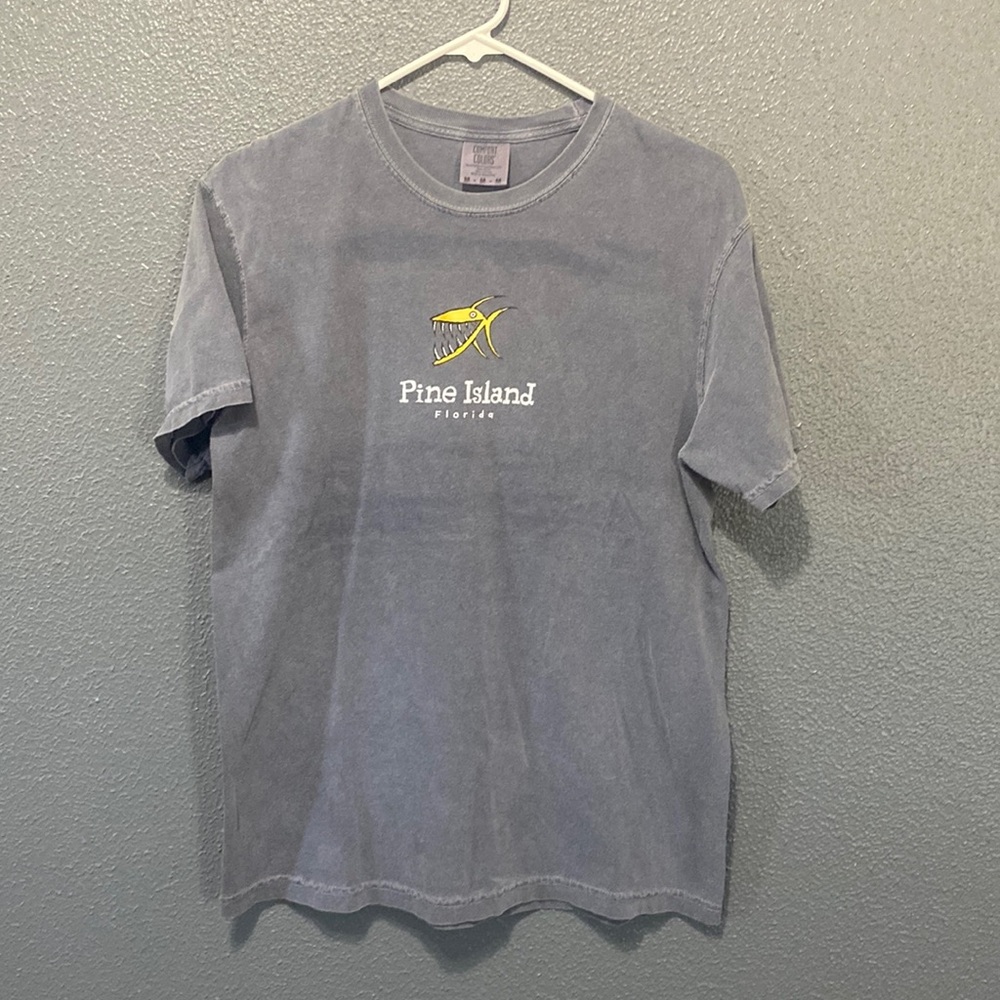 COMFORT COLORS | Men’s Short sleeve T-Shirt size Medium